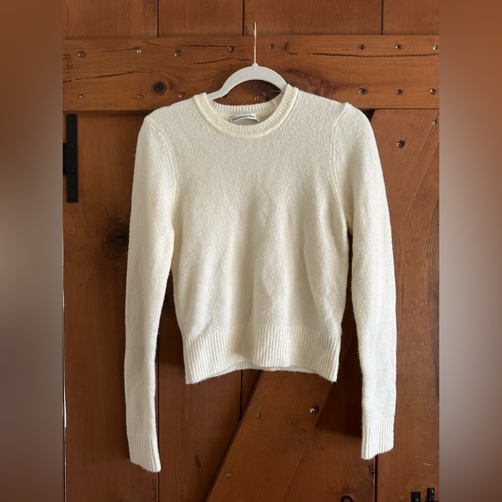 NWOT Abercrombie & Fitch Merino Wool Sweater Sz M